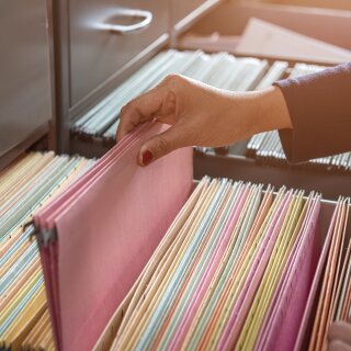 Wo darf in Papierakten Einsicht genommen werden?